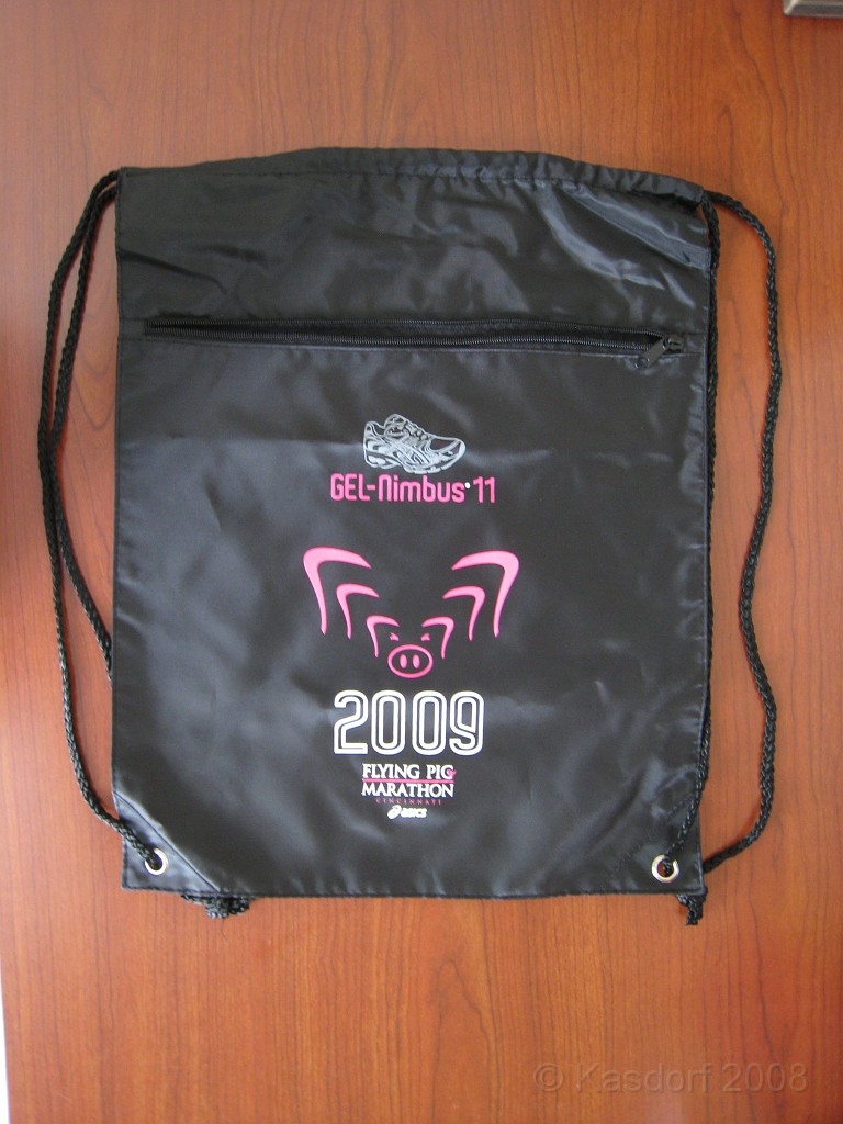Flying Pig 2009 0120.jpg - Lots of swag goes along with the race entry fee. A stuff bag.